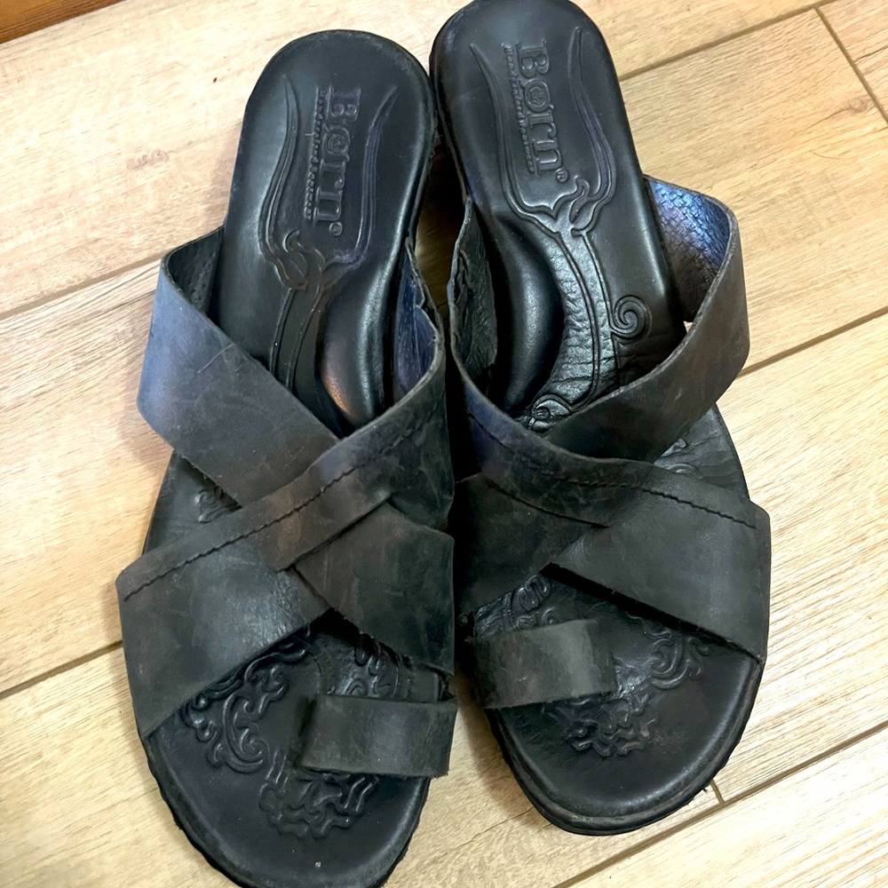Born Black Slight Wedge Sandal.  Size 11.